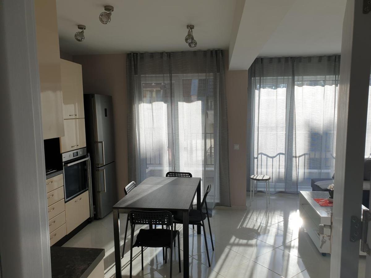 New The Twins Varna Two-Bedroom, Apt 5 At 15 Tsani Ginchev Street, Floor 3 Ngoại thất bức ảnh