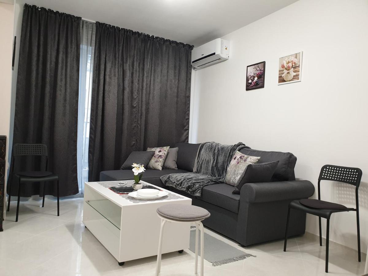 New The Twins Varna Two-Bedroom, Apt 5 At 15 Tsani Ginchev Street, Floor 3 Ngoại thất bức ảnh