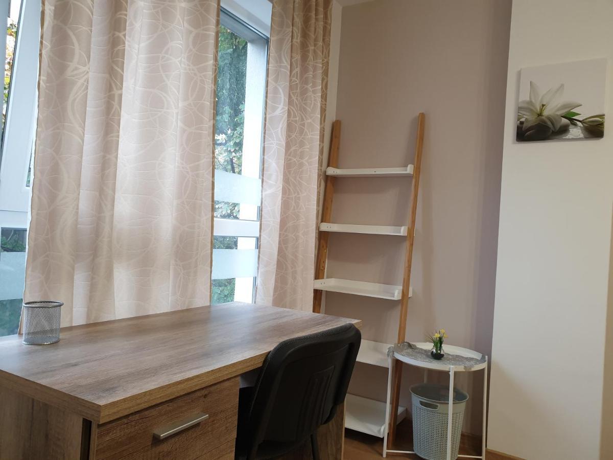 New The Twins Varna Two-Bedroom, Apt 5 At 15 Tsani Ginchev Street, Floor 3 Ngoại thất bức ảnh