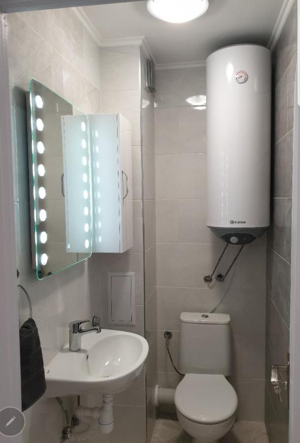 New The Twins Varna Two-Bedroom, Apt 5 At 15 Tsani Ginchev Street, Floor 3 Ngoại thất bức ảnh