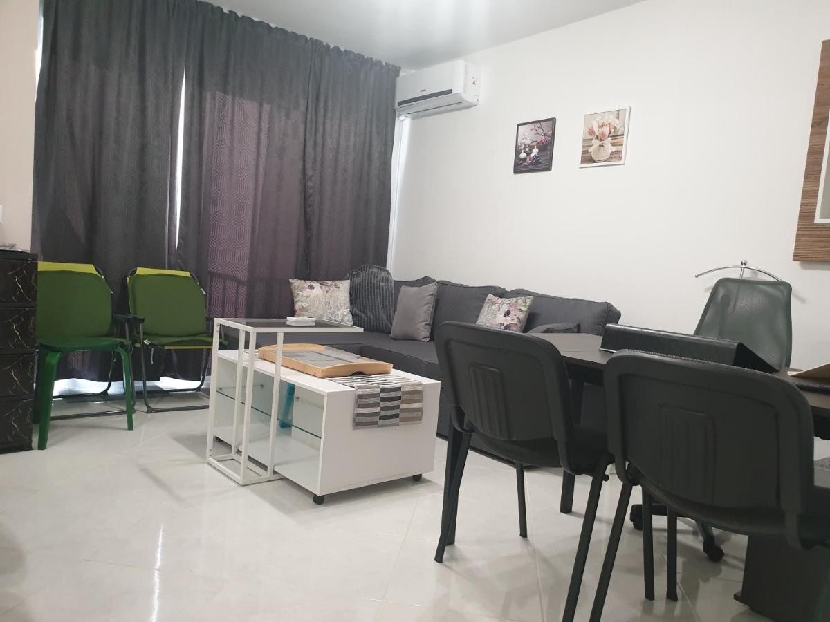 New The Twins Varna Two-Bedroom, Apt 5 At 15 Tsani Ginchev Street, Floor 3 Ngoại thất bức ảnh